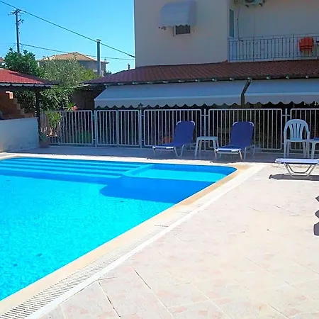 Polyxenis Hotel