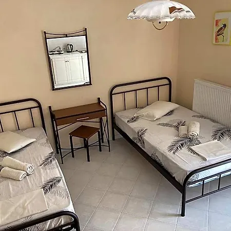Hotel Polyxenis